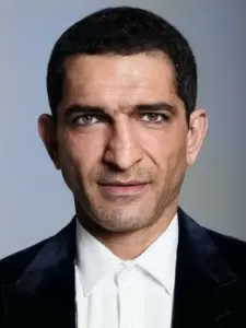 Amr Waked