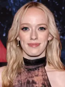 Amybeth McNulty