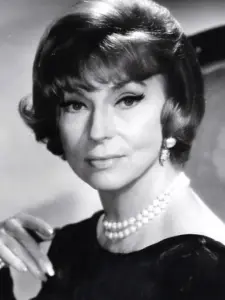 Agnes Moorehead