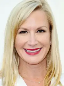 Angela Kinsey