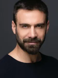 Adnan Koç