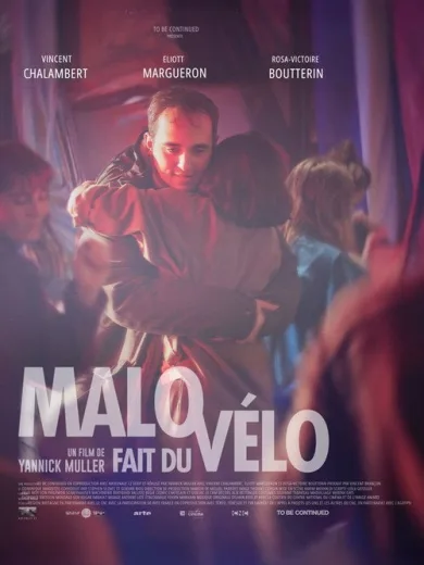 Malo fait du vélo