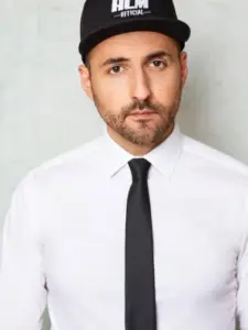 Alex Magaña