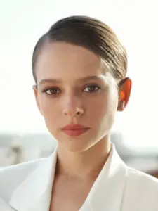 Σίρα Χας (Shira Haas)