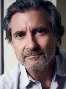 Γκρίφιν Νταν (Griffin Dunne)