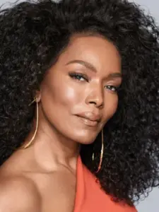 Άντζελα Μπάσετ (Angela Bassett)