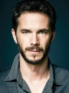 Τζέιμς Ντ' Άρσι (James D'Arcy)