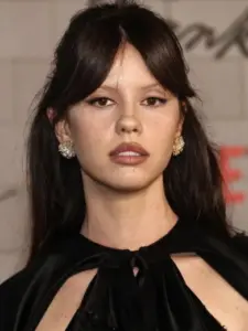 Μία Γκοθ (Mia Goth)