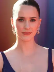 Ρέιτσελ Μπρόσναχαν (Rachel Brosnahan)