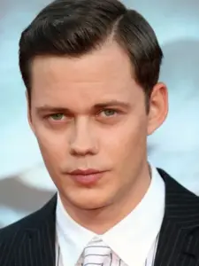 Μπιλ Σκάρσγκορντ (Bill Skarsgård)