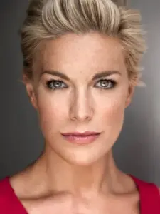 Χάνα Γουάντινγκχεμ (Hannah Waddingham)