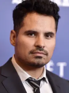 Μάικλ Πένια (Michael Peña)