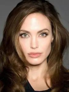 Αντζελίνα Τζολί (Angelina Jolie)