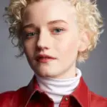 Τζούλια Γκάρνερ (Julia Garner)