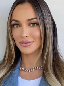 Farrah Aldjufrie