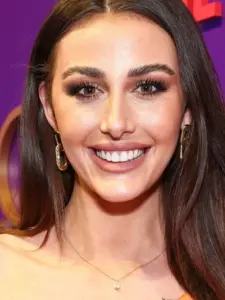 Chloe Veitch