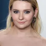Άμπιγκεϊλ Μπρέσλιν (Abigail Breslin)
