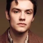 Louis Partridge