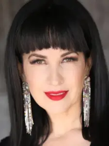 Γκρέι ΝτεΛάιλ (Grey DeLisle)