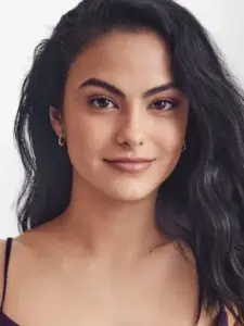 Καμίλα Μέντες (Camila Mendes)
