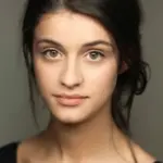 Άνια Σαλότρα (Anya Chalotra)