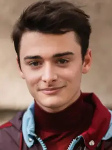Νόα Σναπ (Noah Schnapp)