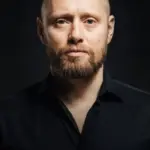 Άξελ Χένι (Aksel Hennie)