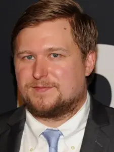 Μάικλ Τσέρνους (Michael Chernus)