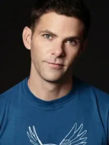 Μίκι Ντέι (Mikey Day)