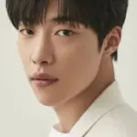 Γου Ντο-χουάν (Woo Do-hwan)