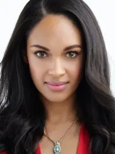 Σίνθια Αντάι-Ρόμπινσον (Cynthia Addai-Robinson)