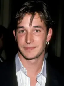 Νόα Γουάιλ (Noah Wyle)