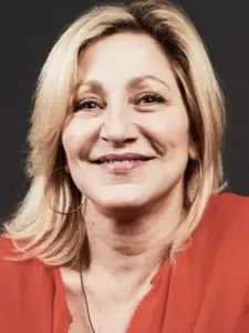 Έντι Φάλκο (Edie Falco)
