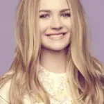 Μπριτ Ρόμπερτσον (Britt Robertson)