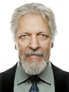 Κλάνσι Μπράουν (Clancy Brown)
