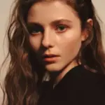 Τομαζίν Μακέντζι (Thomasin McKenzie)
