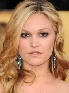 Julia Stiles