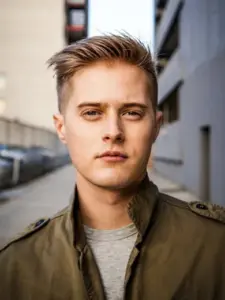 Lucas Grabeel