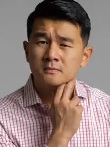 Ρόνι Τσινγκ (Ronny Chieng)