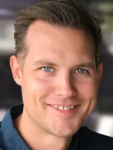 Jonathan Jones