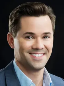 Άντριου Ράνελς (Andrew Rannells)