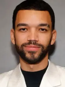 Τζάστις Σμιθ (Justice Smith)