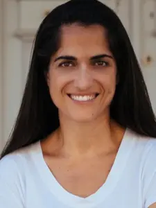 Στελανα Κληρης (Stelana Kliris)