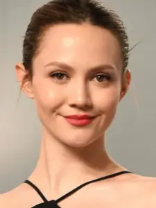 Iris Apatow