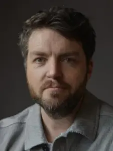 Τομ Μπερκ (Tom Burke)