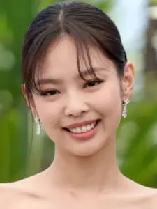 JENNIE