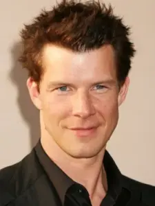Eric Mabius