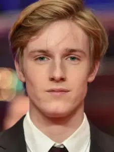 Louis Hofmann