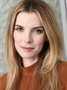 Μπέτι Γκίλπιν (Betty Gilpin)