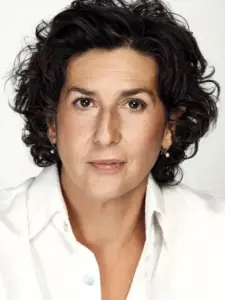 Elvira Mínguez